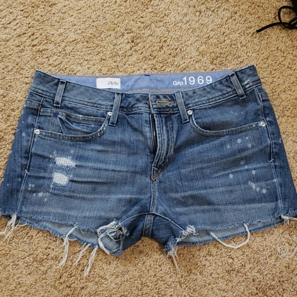 🎀 4 for $15🎀 GAP shorts